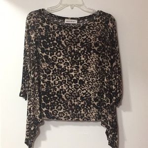 Leopard print top